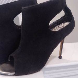 Manolo blahnik grey suede open toe booties